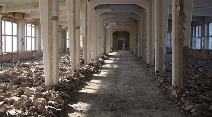 Abtragen des Estrich bis auf die Rohdecke